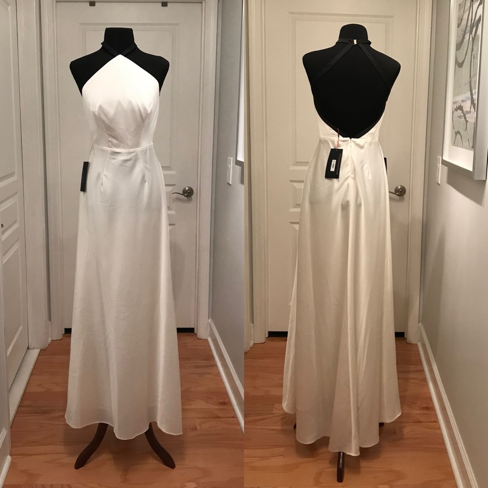 Classy Elegant Open Back Ivory off-white Evening Gown Prom Dress Size 2